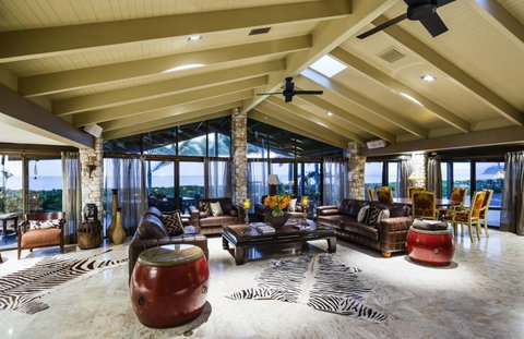 Trinity Beach Palace - New Castle Holiday 22