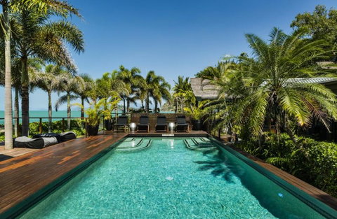 Trinity Beach Palace - New Castle Holiday 14