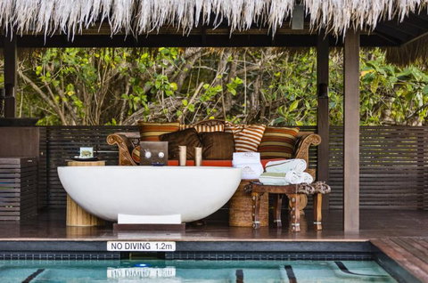 Trinity Beach Palace - New Castle Holiday 18