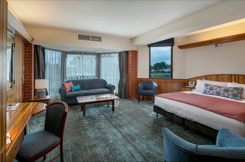 Arkaba Hotel - New Castle Holiday 1