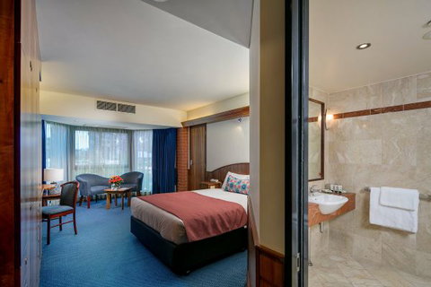 Arkaba Hotel - New Castle Holiday 6