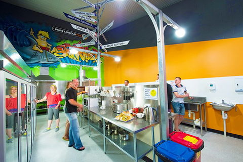 Port Lincoln YHA - New Castle Holiday 4
