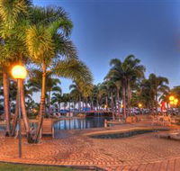 Rollingstone Beach Front Resort - New Castle Holiday