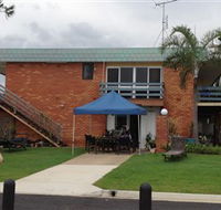 Cardwell Beachfront Motel - New Castle Holiday