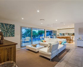 Malibu Shores At Vogue Holiday Homes - New Castle Holiday 1