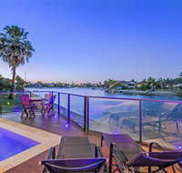 Kurrawa Cove at Vogue Holiday Homes - New Castle Holiday