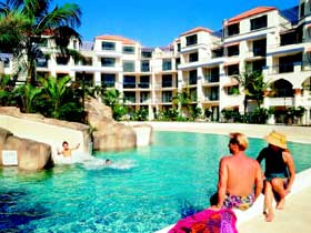 Oaks Calypso Plaza Resort - New Castle Holiday 2