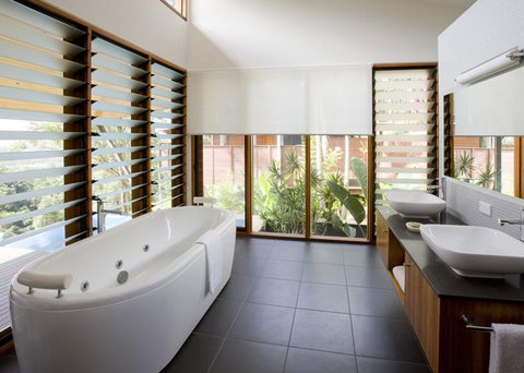 Peppers Ruffles Lodge And Spa - New Castle Holiday 6