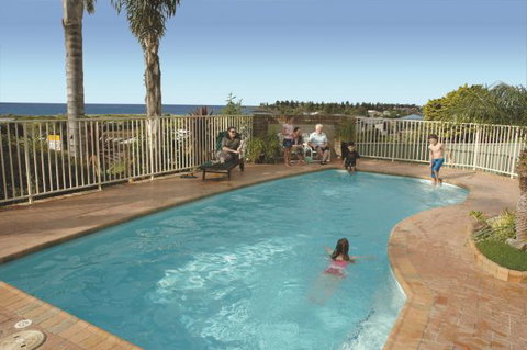 Captain's Quarters Bermagui - New Castle Holiday 5