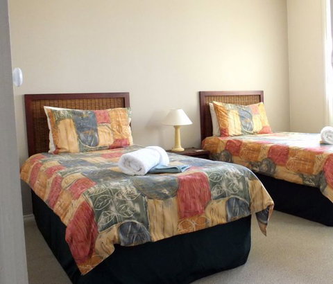 Captain's Quarters Bermagui - New Castle Holiday 6