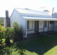 Catho Cottage - New Castle Holiday