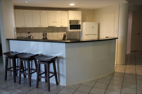 Darwin Deluxe Apartments - New Castle Holiday 9