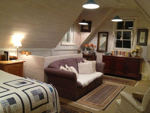Devon Cottage Bowral - New Castle Holiday 2