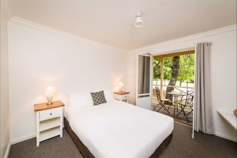 Federation Gardens And Possums Hideaway - New Castle Holiday 2