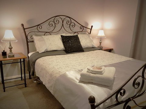 Huntington Cottage - New Castle Holiday 6