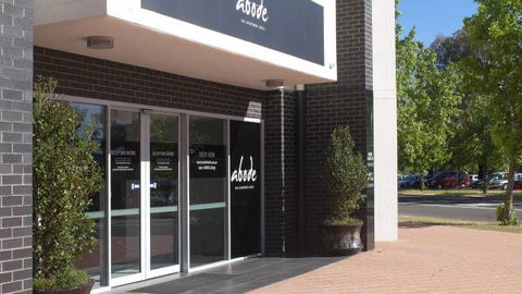 Abode Tuggeranong - New Castle Holiday 0