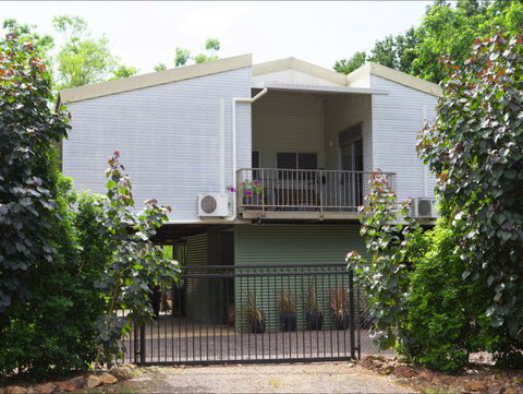 Litchfield Tropical Retreat - New Castle Holiday 1