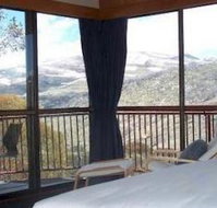 Guthega Inn  - New Castle Holiday