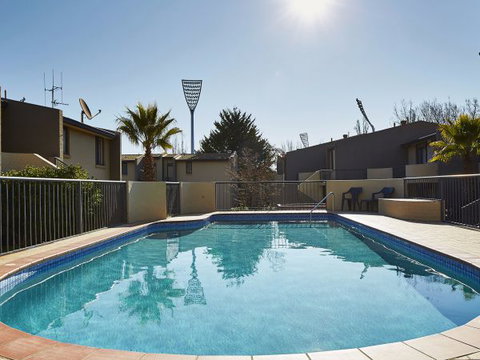Manuka Park Apartments - New Castle Holiday 2