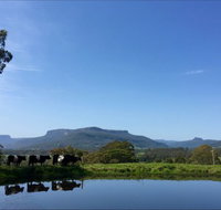 Minimbah Farm Cottages - New Castle Holiday