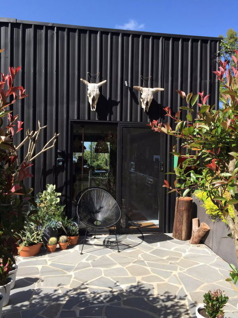 The Elk - New Castle Holiday 0