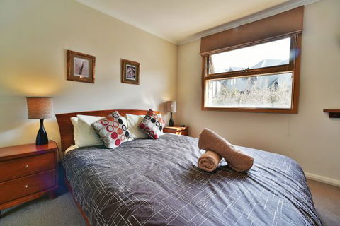 Tomarlin Views 1 - New Castle Holiday 6