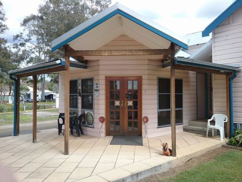Wine Country Tourist Park - New Castle Holiday 4