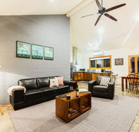Alpine Edge Accommodation - New Castle Holiday
