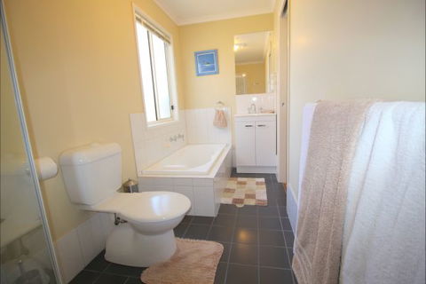 Christies Cottage For Holidays And Relocations. - New Castle Holiday 25