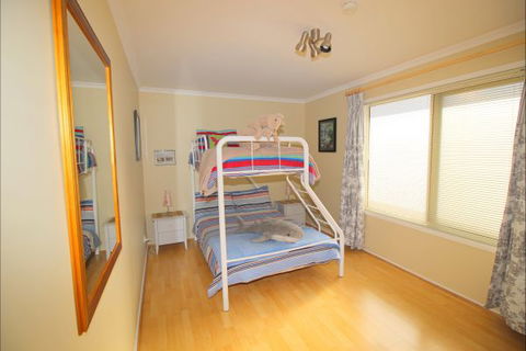 Christies Cottage For Holidays And Relocations. - New Castle Holiday 26