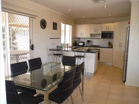 BayHaven - New Castle Holiday 24