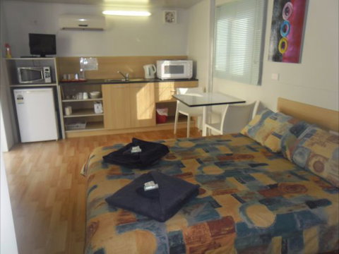 Savannah Way Motel - New Castle Holiday 3