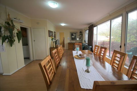 Christies Cottage For Holidays And Relocations. - New Castle Holiday 10