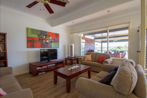 River Shack Rentals - Living The Dream - New Castle Holiday 50