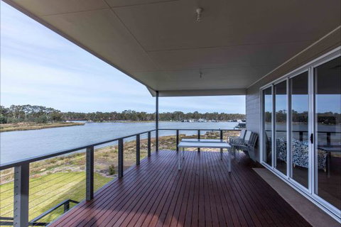 River Shack Rentals - Living The Dream - New Castle Holiday 111