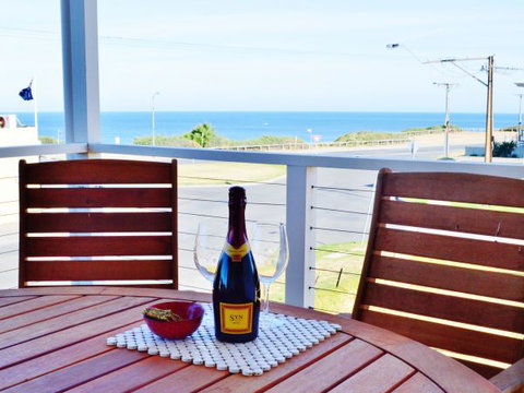 Century 21 SouthCoast: Bayside - New Castle Holiday 0