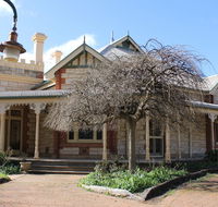 Cockburn House - New Castle Holiday