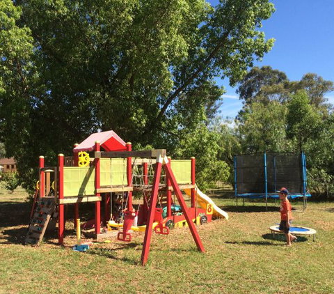 Balcraggon Accommodation - New Castle Holiday 7