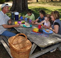 Naracoorte Caves Camping and Accomodation - New Castle Holiday