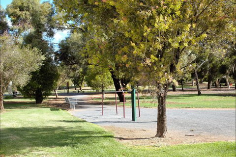 Shamore Apartments - Walnut - New Castle Holiday 5