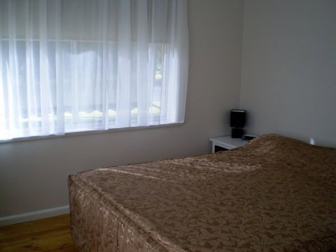 Shamore Apartments - Walnut - New Castle Holiday 7