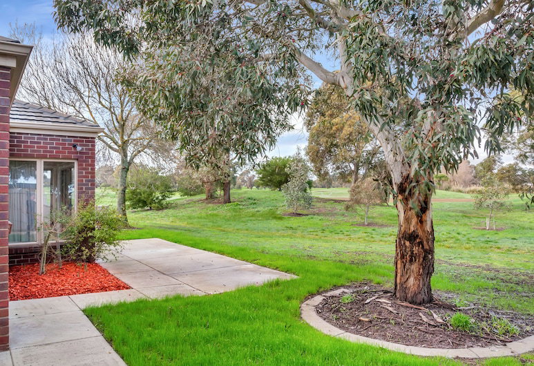 Invermay Park VIC New Castle Holiday
