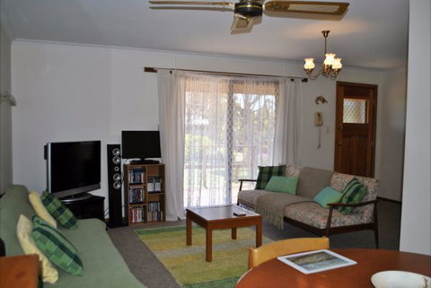 Clinton Cabin - New Castle Holiday 3