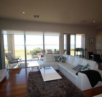 LJ Hooker Goolwa Holiday Rentals - 42 Underwood Avenue Goolwa Beach - New Castle Holiday