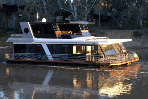 Murray River Houseboats - New Castle Holiday 2