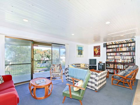 Century 21 SouthCoast: Burrangarra - New Castle Holiday 2