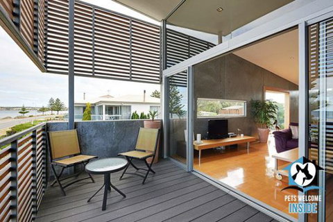 PetLet 10: 1/18 Franklin Parade At Encounter Bay - New Castle Holiday 2