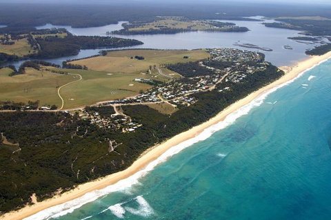 Shelly Beach Villas - New Castle Holiday 3