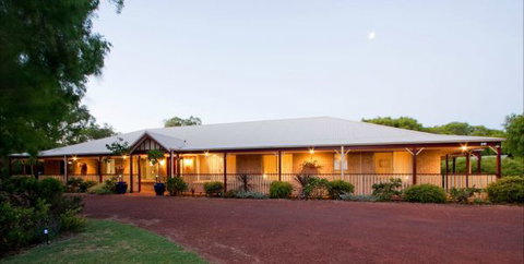 Toby Inlet Bed And Breakfast - New Castle Holiday 0