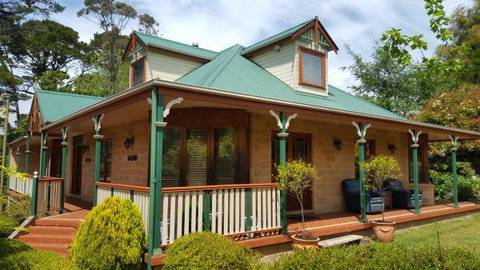 Cascades Manor - New Castle Holiday 0